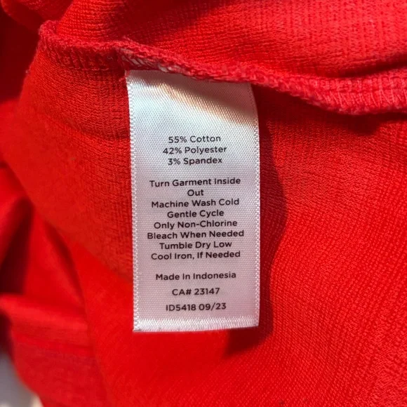 Talbots Women's Bright Red Long Sleeve Top - Picture 6 of 6